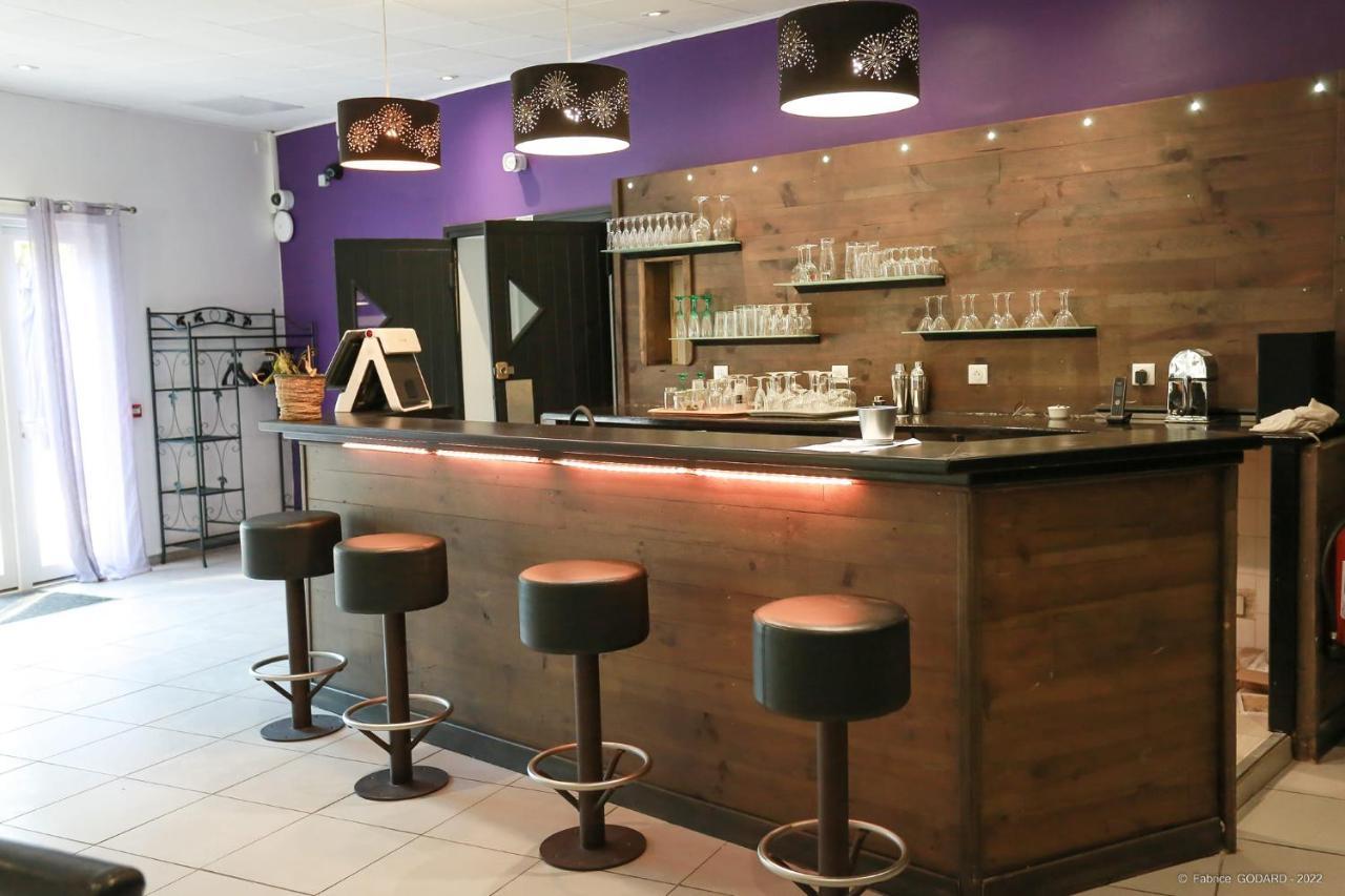 Hotel Restaurant Gite Les Lavandins Saint-Christol  外观 照片